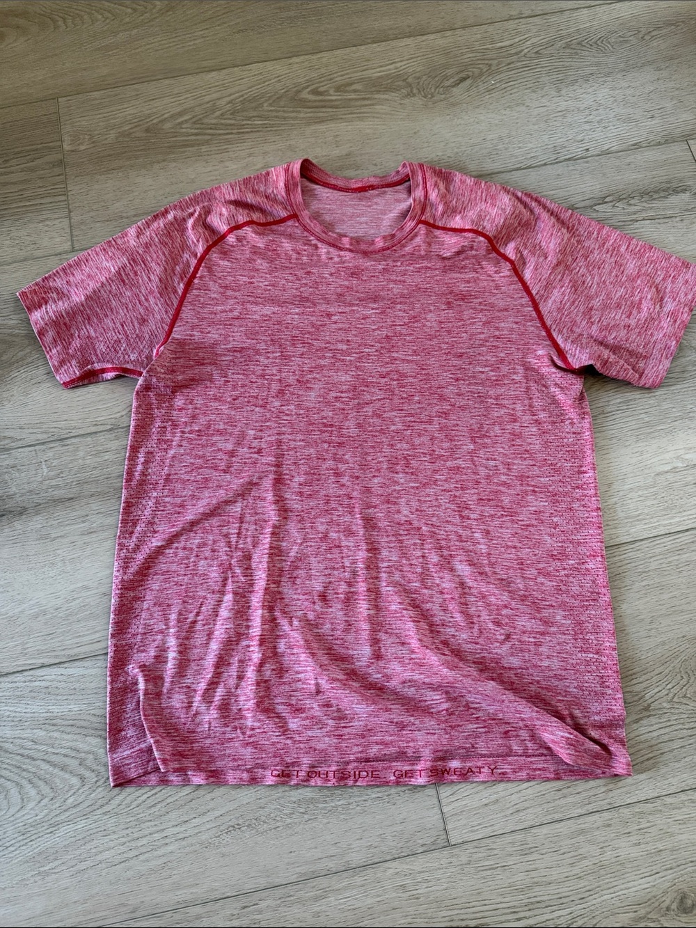 lululemon athletica Men's Heather Red Short Sleeve Performance Tee